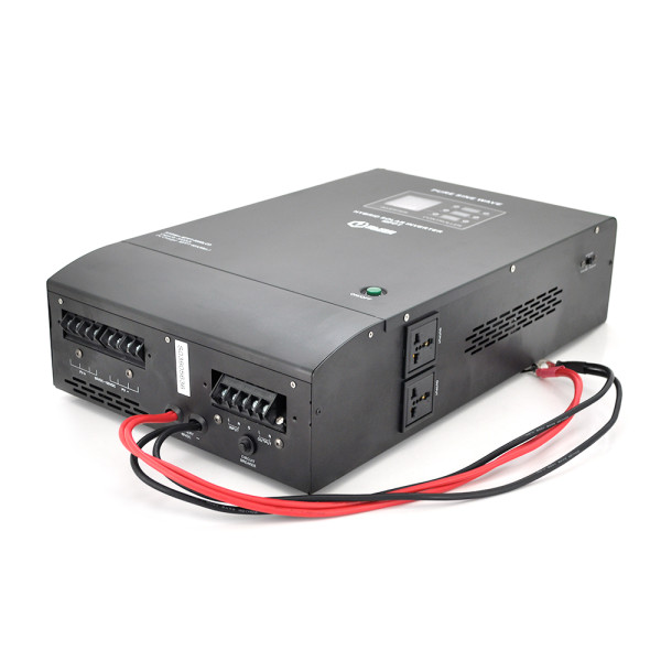 Гибридный инвертор RTSWm-MPPT-5000LCD 3500W 48V для автономного питания с зарядным током 10A и MPPT для эффективной работы в любых условиях Гибридный инвертор RTSWm-MPPT-5000LCD 3500W 48V для автономного питания с зарядным током 10A и MPPT для эффективной работы в любых условиях
