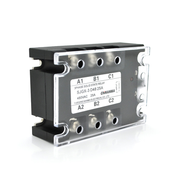 Трифазне твердотільне реле SSR / SJGX-3 D4825A Трифазне твердотільне реле SSR / SJGX-3 D4825A