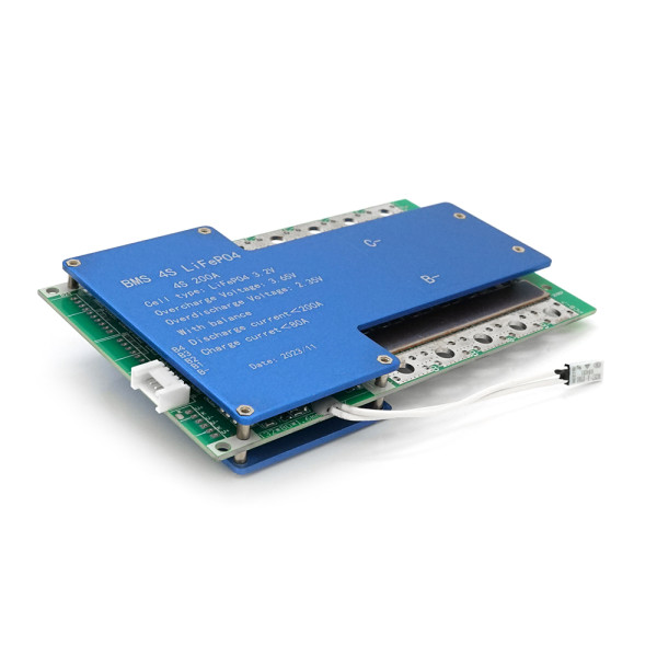 BMS плата 14.6V 4S 200A з контролем температури для LiFePO4 акумуляторів, розміри 132x80x10mm BMS плата 14.6V 4S 200A з контролем температури для LiFePO4 акумуляторів, розміри 132x80x10mm