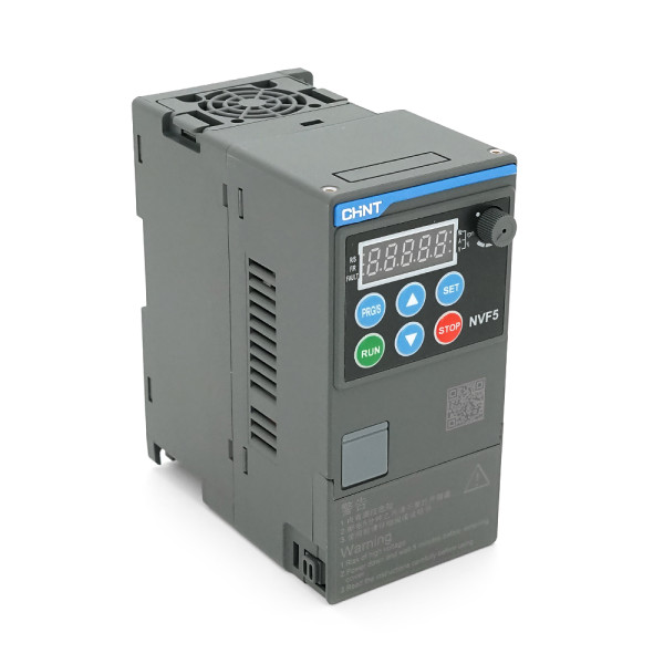 Преобразователь частоты CHINT NVF5-2.2/TS4-B, 2,2 кВт, 380В, 400Гц-max, векторный, 3 фазы Преобразователь частоты CHINT NVF5-2.2/TS4-B, 2,2 кВт, 380В, 400Гц-max, векторный, 3 фазы