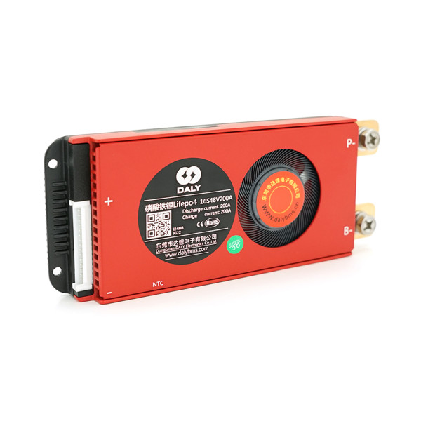 Контроллер BMS LiFePO4 48V 16S 200A для управления зарядом и разрядом аккумуляторной батареи с защитой от перезаряда и переразряда Контроллер BMS LiFePO4 48V 16S 200A для управления зарядом и разрядом аккумуляторной батареи с защитой от перезаряда и переразряда