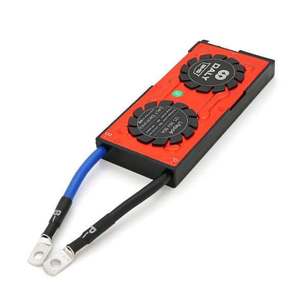 BMS контроллер 36V 12S 80A для LiFePO4 аккумуляторов с функцией заряда и разряда и защитой от перезаряда и переразряда BMS контроллер 36V 12S 80A для LiFePO4 аккумуляторов с функцией заряда и разряда и защитой от перезаряда и переразряда
