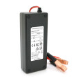 Зарядний пристрій для акумуляторів Li-ion 33.6V,8S,3A, індикація, 172x72x40mm Зарядний пристрій для акумуляторів Li-ion 33.6V,8S,3A, індикація, 172x72x40mm