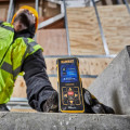 Далекомір лазерний DeWALT DW03050 для точного вимірювання відстані до 50 м з високою точністю та живленням від двох батарейок типу AAA Далекомір лазерний DeWALT DW03050 для точного вимірювання відстані до 50 м з високою точністю та живленням від двох батарейок типу AAA