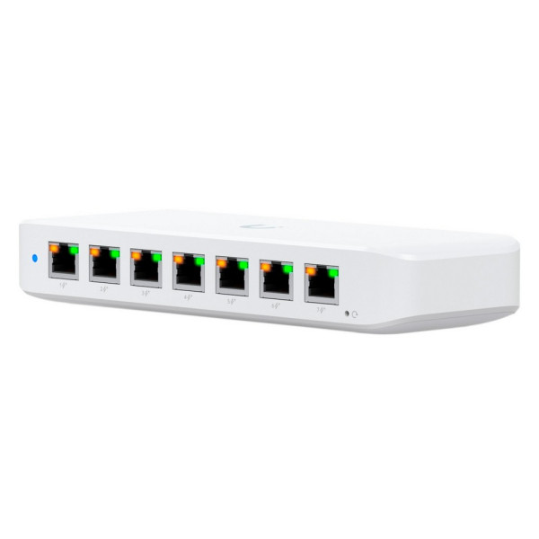 РоЕ-коммутатор Ubiquiti UniFi Ultra 210W (USW-ULTRA-210W) для управления питанием устройств с поддержкой PoE, 7 портов Gigabit Ethernet, максимальная мощность 202 Вт РоЕ-коммутатор Ubiquiti UniFi Ultra 210W (USW-ULTRA-210W) для управления питанием устройств с поддержкой PoE, 7 портов Gigabit Ethernet, максимальная мощность 202 Вт