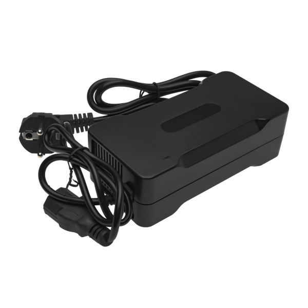 Зарядний пристрій для акумуляторів LiFePO4 72V (87.6V)-2A-144W Зарядний пристрій для акумуляторів LiFePO4 72V (87.6V)-2A-144W